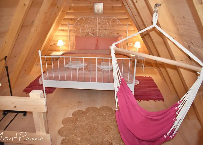 A-Frame Apartments Mont Peace